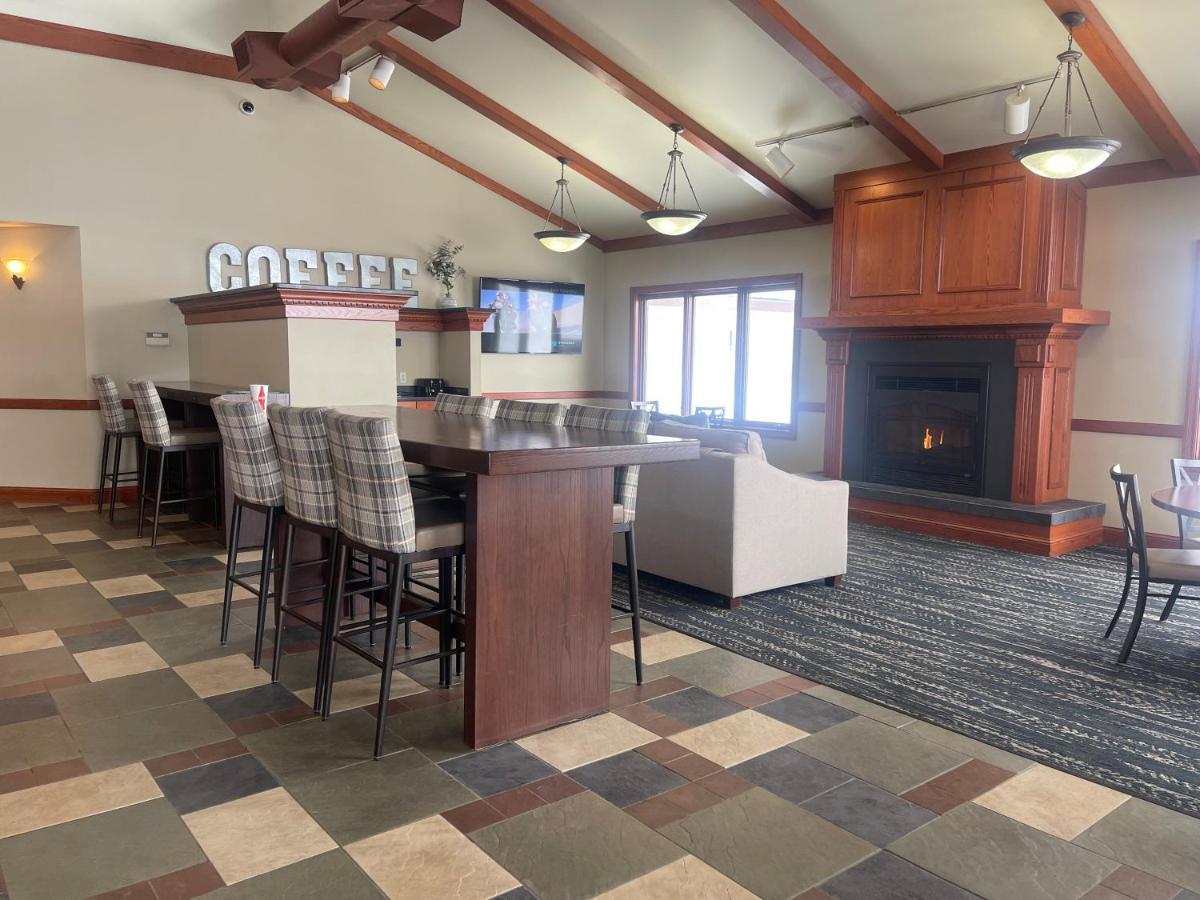 The Patch Lodge Warroad 外观 照片