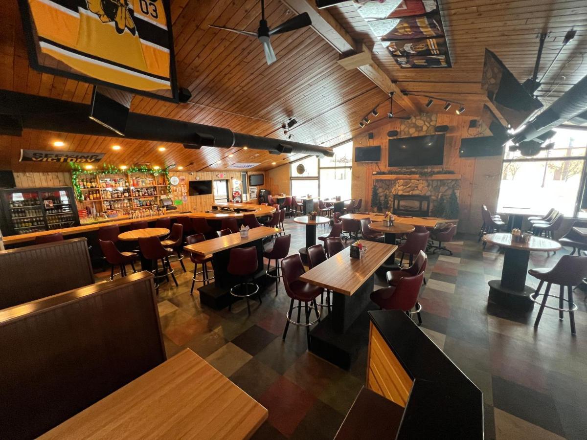 The Patch Lodge Warroad 外观 照片